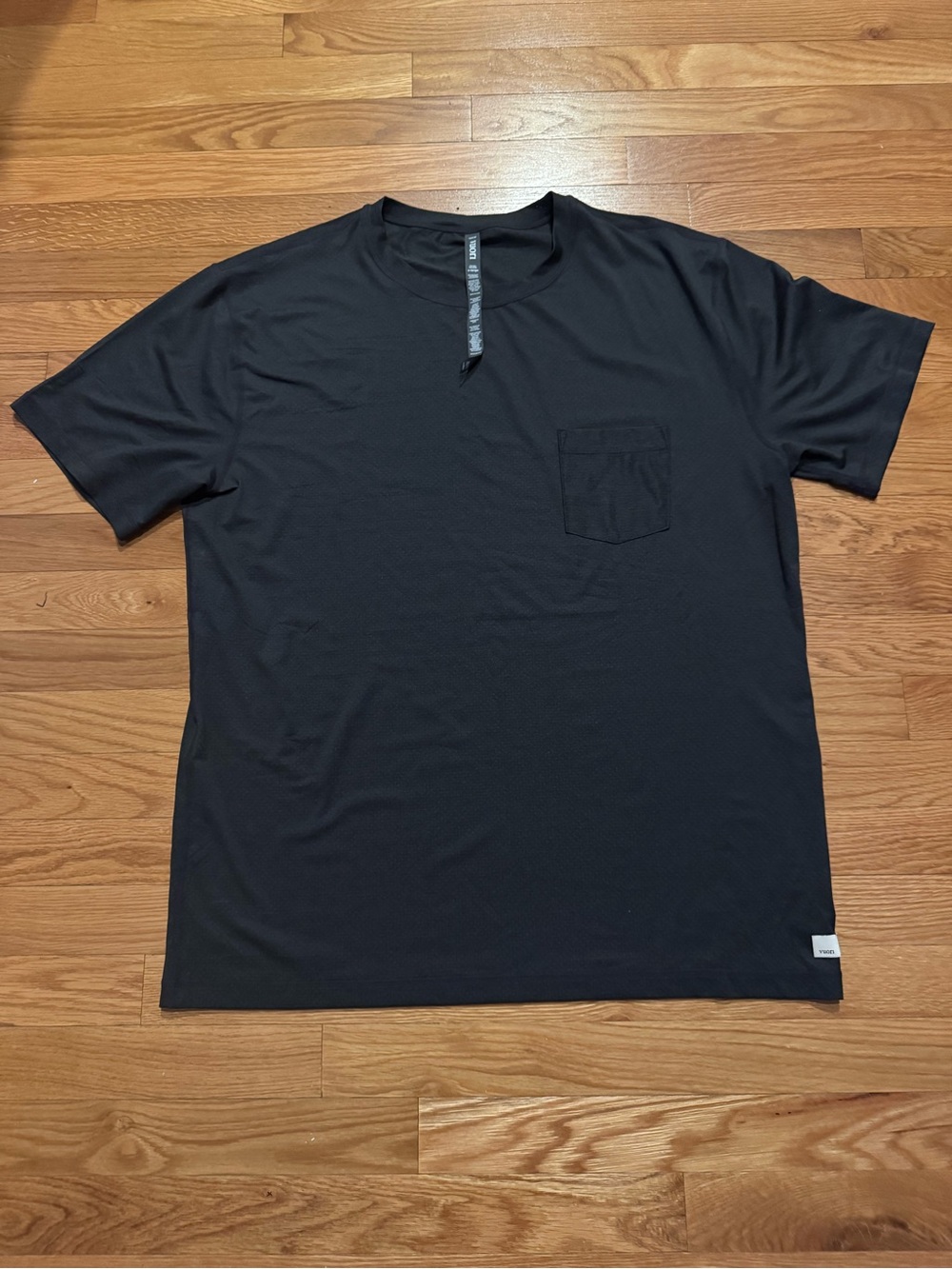 Vuori Tradewind Black Short Sleeve Pocket Tee